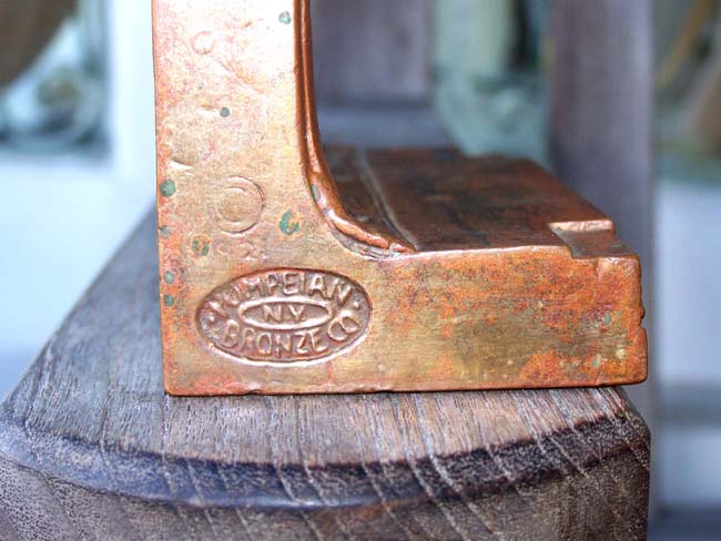 A Fine and Rare pair of Antique Bronzed Art Nouveau Bookends by the Pompeian Bronze Co. of New York circa 1915. — image 3